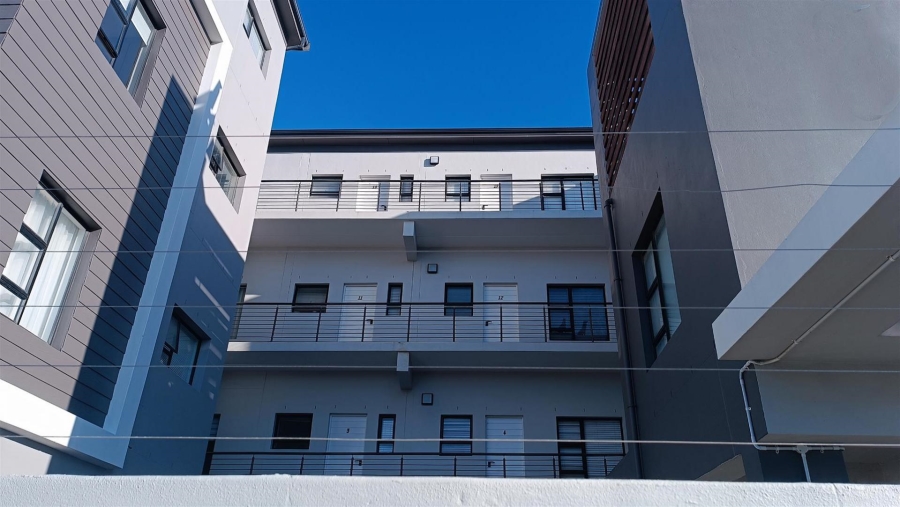2 Bedroom Property for Sale in Table View Western Cape